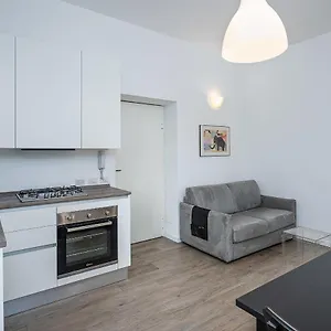 https://italianway-sempione-95.italymilanhotels.net