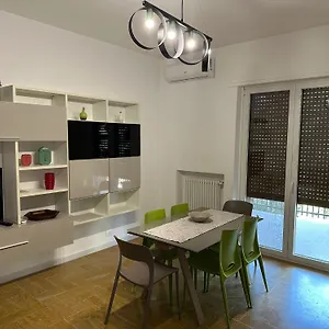 Appartamento La Casa Di Telen Zona Policlinico Oncologico E Villa De Grecis, Bari